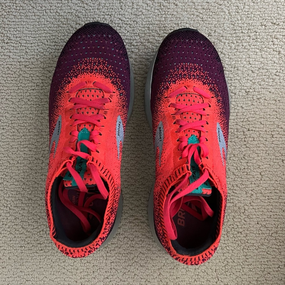 Brooks Running Levitate 2 Sz 7.5
